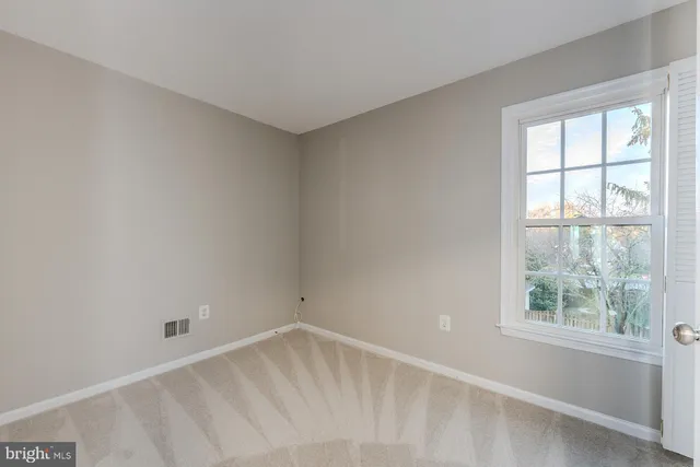 $725,000 | 3245 Kinross Circle, Herndon, VA 20171