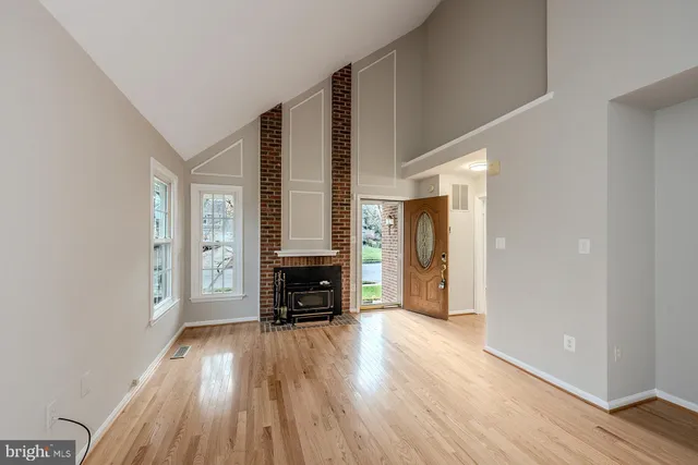 $725,000 | 3245 Kinross Circle, Herndon, VA 20171