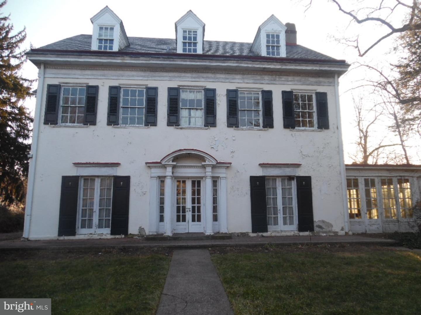 422 Ashbourne Road Cheltenham, PA 19012 - Photo 1 of 25