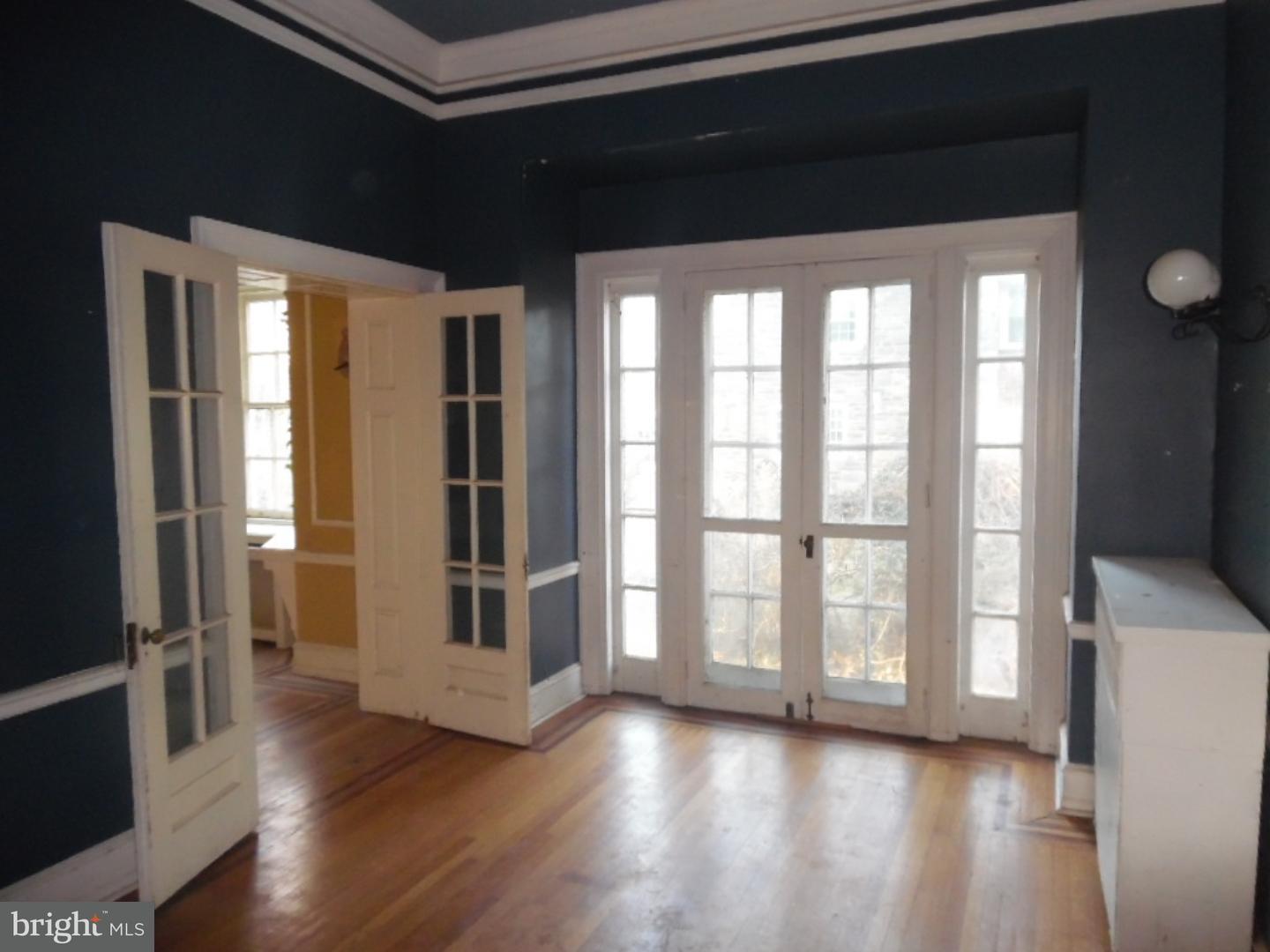 422 Ashbourne Road Cheltenham, PA 19012 - Photo 13 of 25
