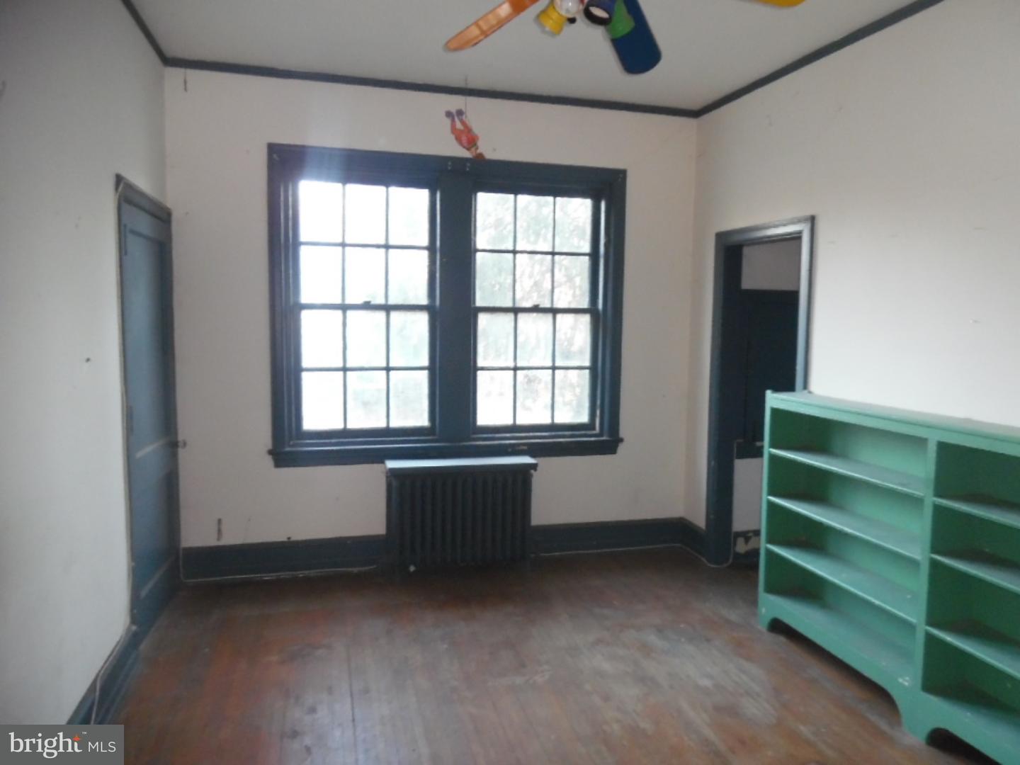 422 Ashbourne Road Cheltenham, PA 19012 - Photo 15 of 25