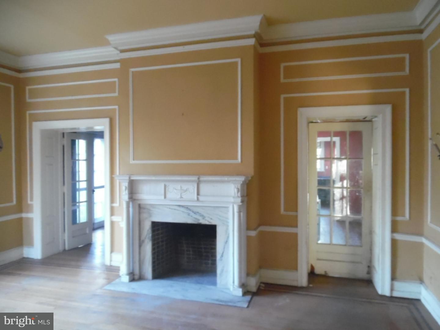 422 Ashbourne Road Cheltenham, PA 19012 - Photo 6 of 25