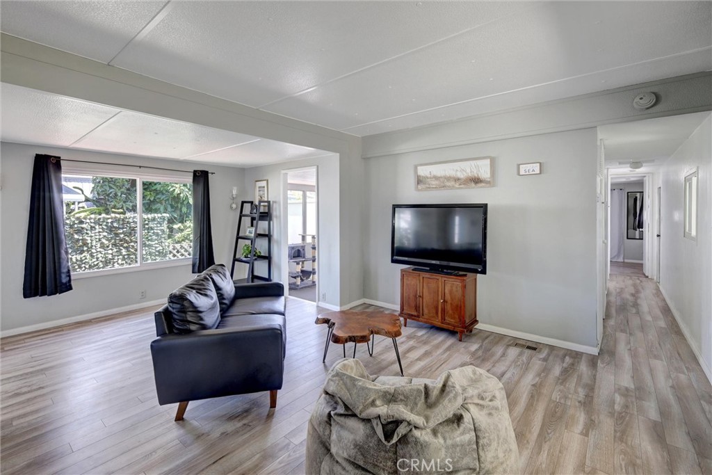 141 Douglas Drive, Unit 77 Oceanside, CA 92058 - Photo 2 of 22