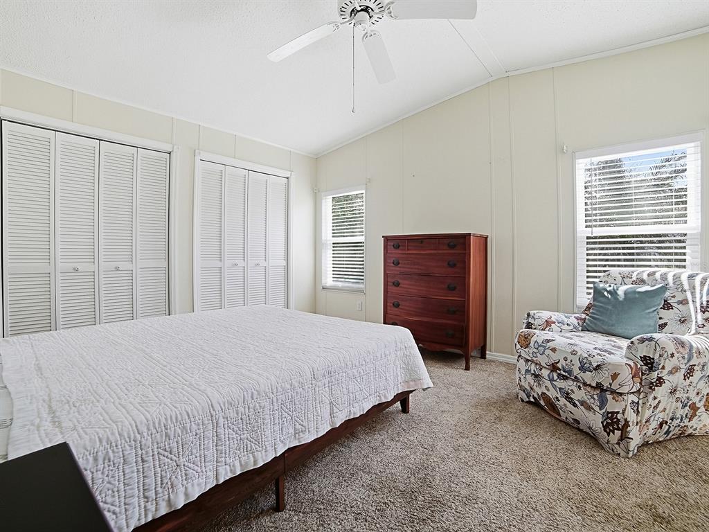 3217 Manatee Road Tavares, FL 32778 - Photo 8 of 28 Gallery Image 8