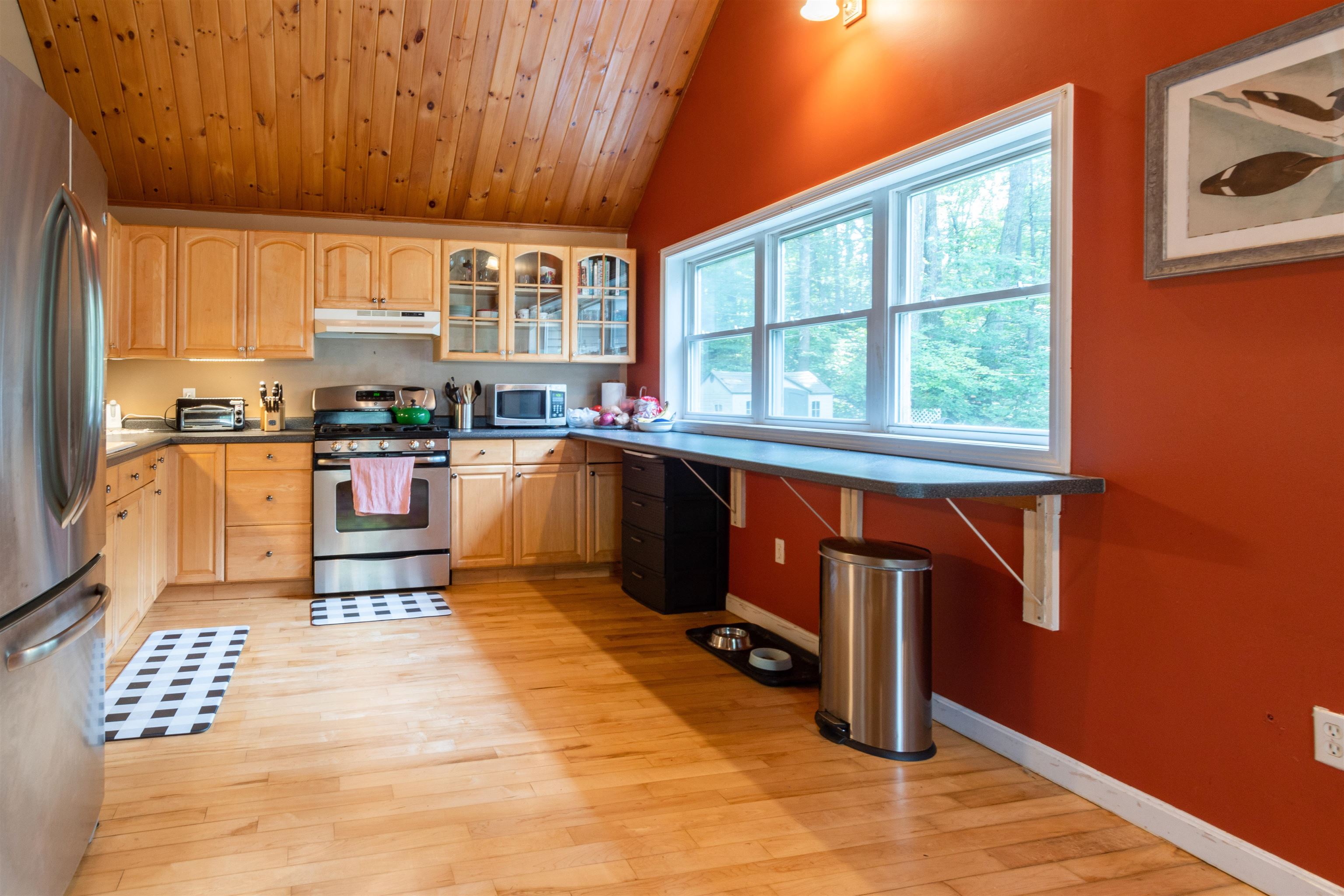 5 Tobacco Road Derry, NH 03038 - Photo 10 of 29 Gallery Image 10