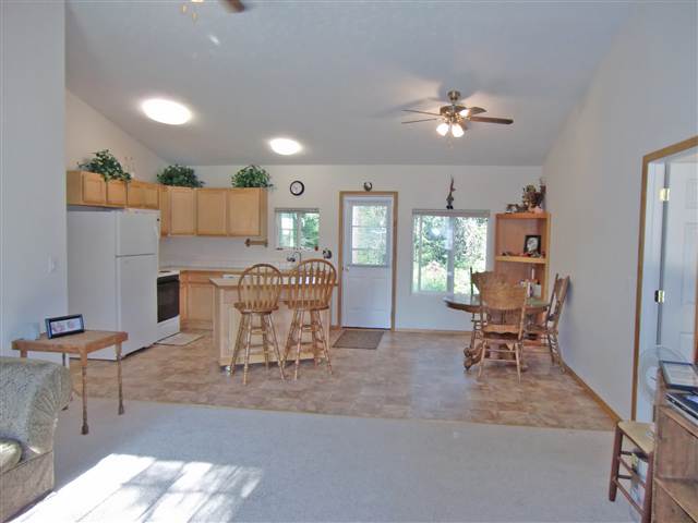 91 Woodard Road Newport, WA 99156 - Photo 3 of 9 Gallery Image 3