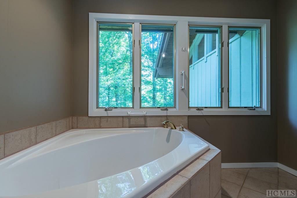 466 Wade Road Cashiers, NC 28717 - Photo 37 of 69 Gallery Image 37