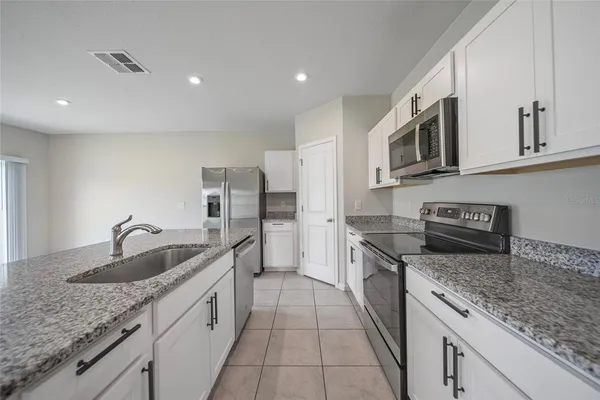 $2,300 | 489 Panaro Lane, Haines City, FL 33844