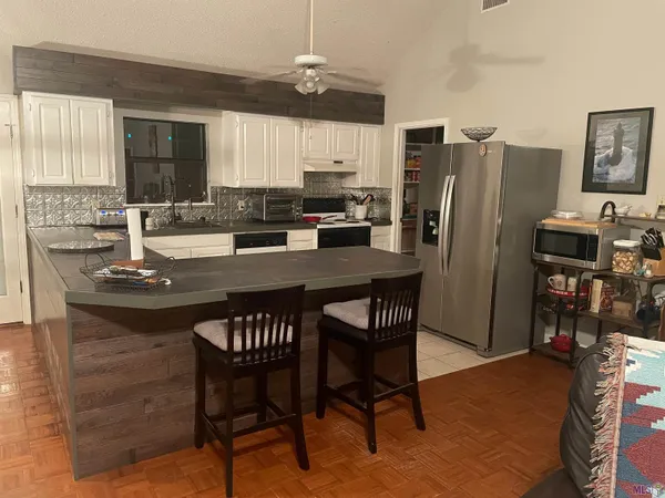 $249,900 | 31400 River Pines Drive, Springfield, LA 70462