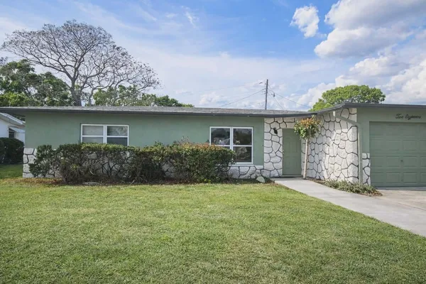 $2,100 | 218 Olive Avenue, Port St. Lucie, FL 34952