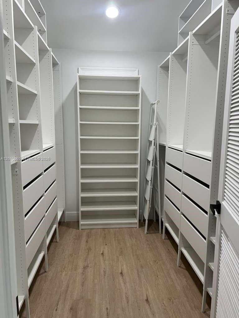 211 Southwest 29th Road Miami, FL 33129 - Photo 11 of 17 Gallery Image 11