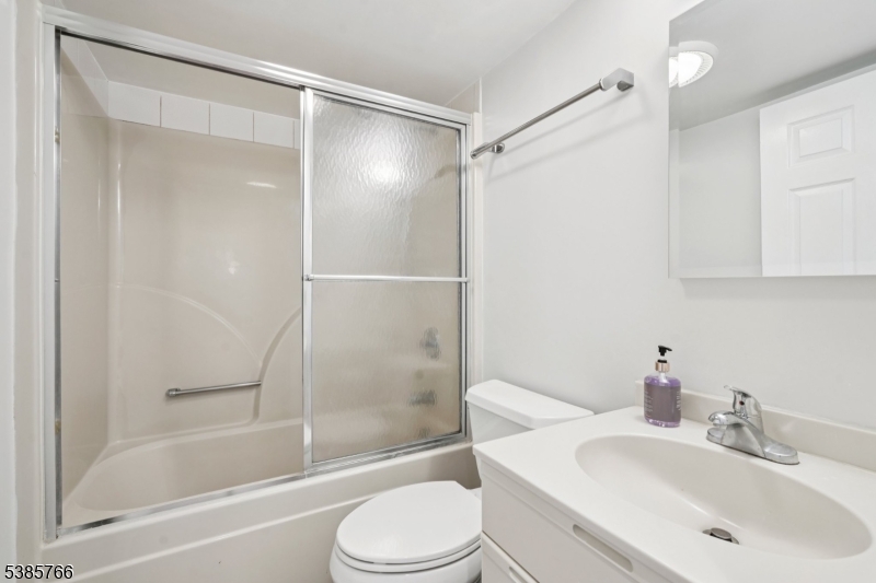 38 Moonachie Road, Unit 116 Hackensack, NJ 07601 - Photo 15 of 20 Gallery Image 15