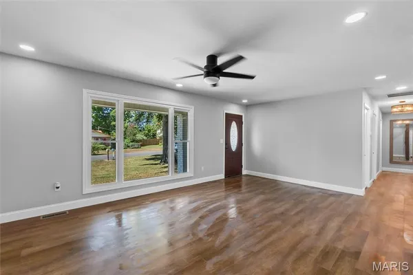 $269,000 | 902 North Poplar Street, Dexter, MO 63841