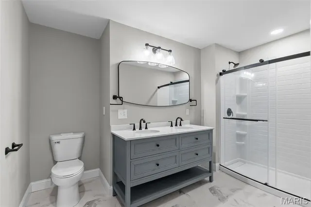 $279,000 | 902 North Poplar Street, Dexter, MO 63841