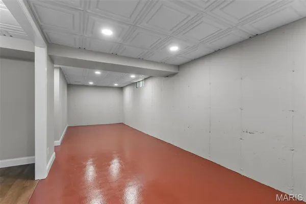 $269,000 | 902 North Poplar Street, Dexter, MO 63841