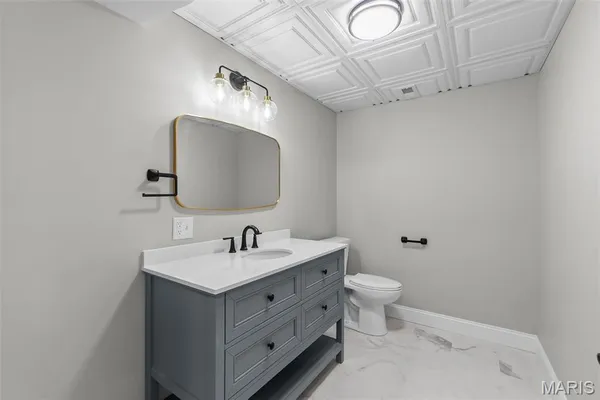 $269,000 | 902 North Poplar Street, Dexter, MO 63841