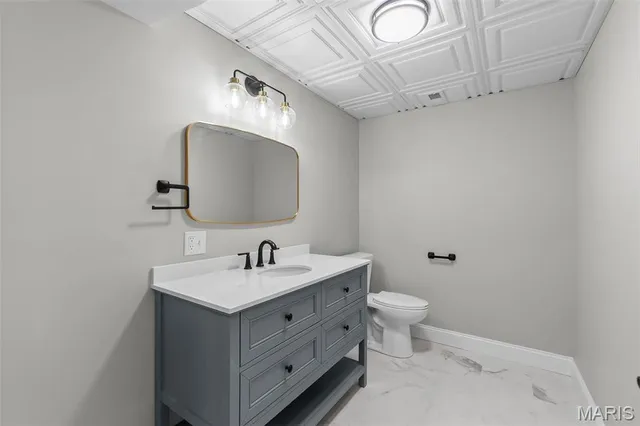 $279,000 | 902 North Poplar Street, Dexter, MO 63841