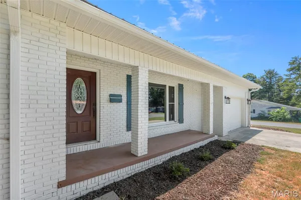 $269,000 | 902 North Poplar Street, Dexter, MO 63841