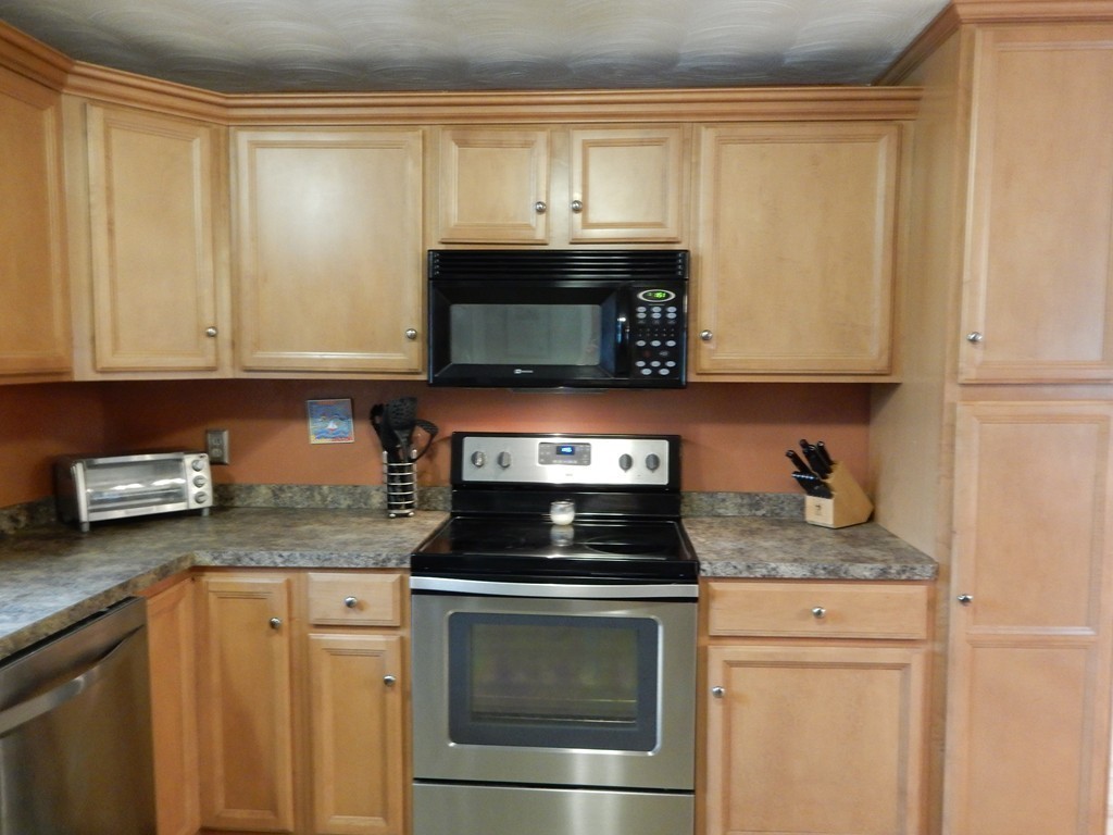10 Derringer Road Chelmsford, MA 01824 - Photo 3 of 30