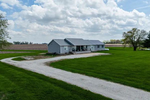 $399,900 | 4322 Highway 34, Mendota, IL 61342