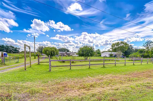 $365,000 | 43650 County Road 54 East, Kathleen, FL 33849