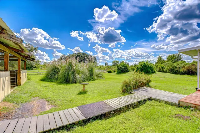 $365,000 | 43650 County Road 54 East, Kathleen, FL 33849