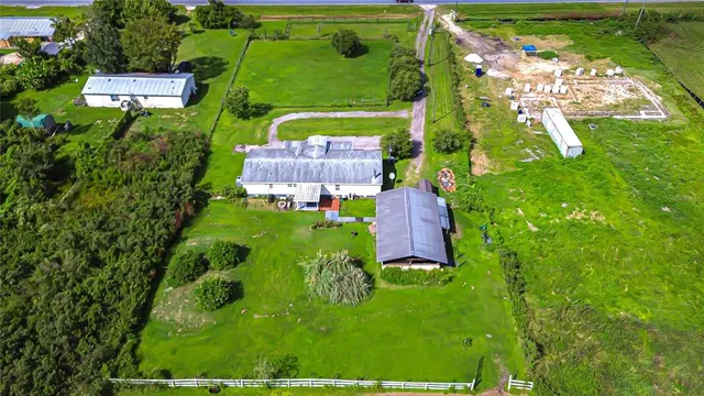 $365,000 | 43650 County Road 54 East, Kathleen, FL 33849