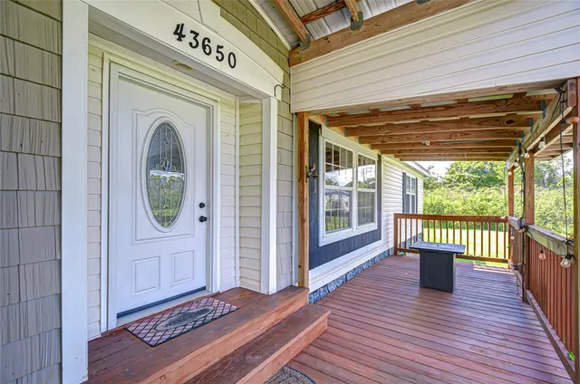 $365,000 | 43650 County Road 54 East, Kathleen, FL 33849