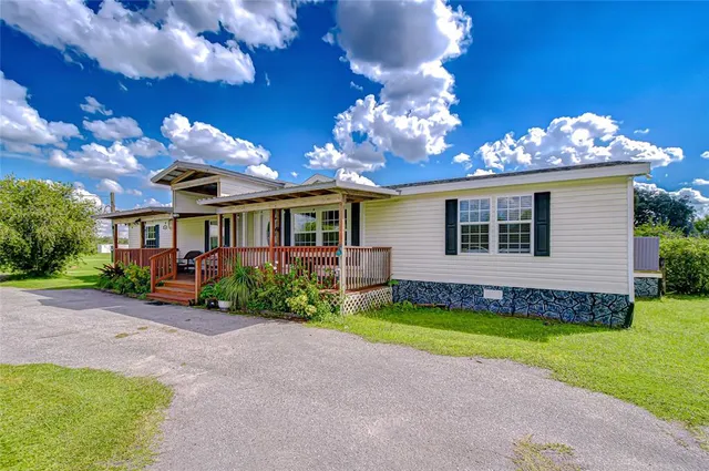$365,000 | 43650 County Road 54 East, Kathleen, FL 33849