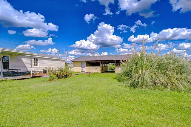 $365,000 | 43650 County Road 54 East, Kathleen, FL 33849