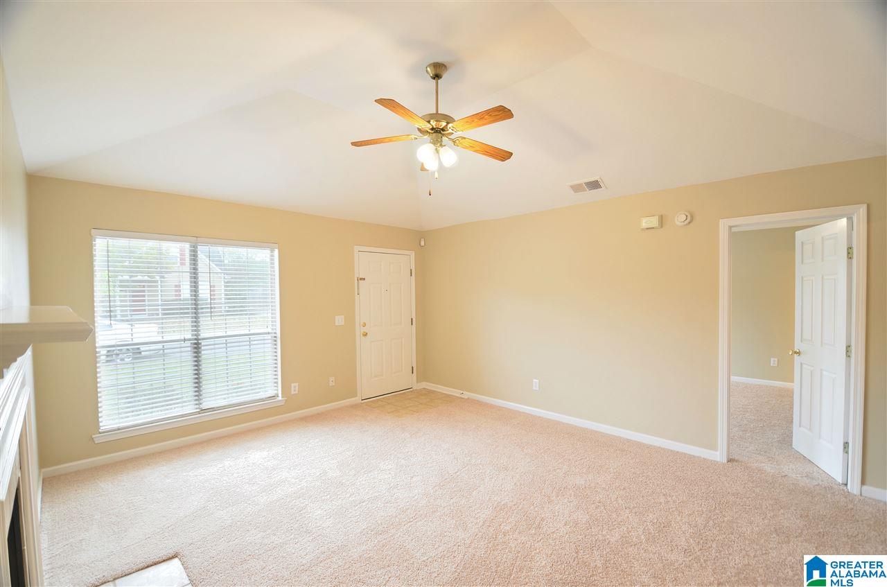 411 Walker Way Pelham, AL 35124 - Photo 3 of 23
