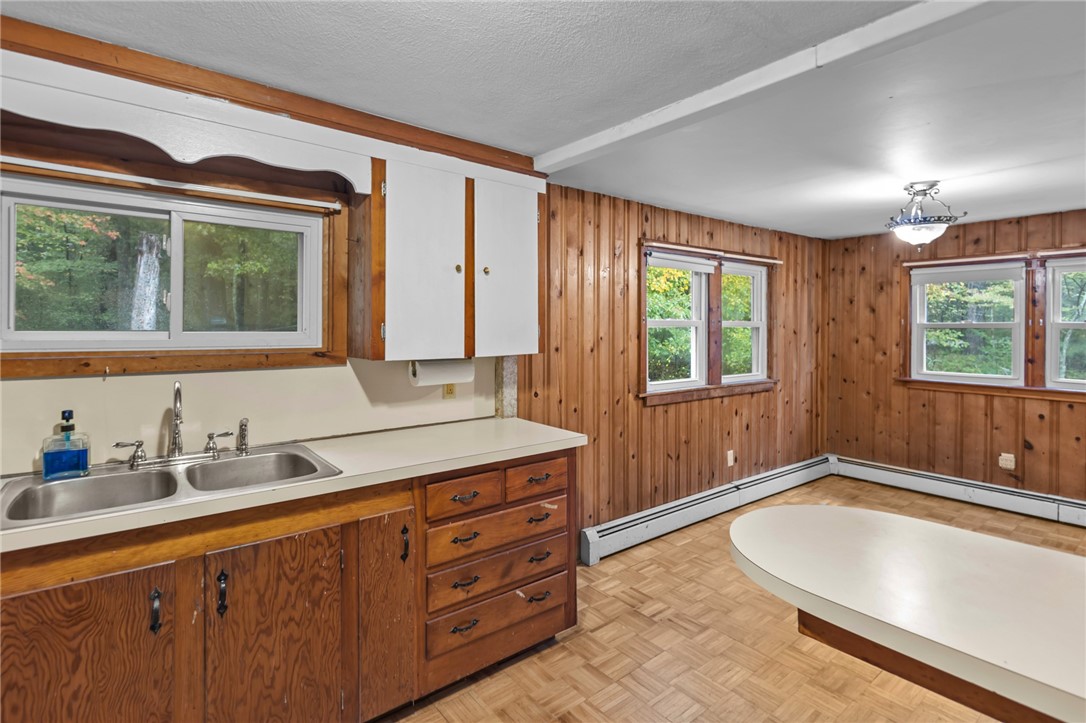 1091 Snake Hill Road Glocester, RI 02857 - Photo 12 of 31