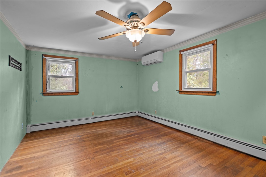 1091 Snake Hill Road Glocester, RI 02857 - Photo 24 of 31