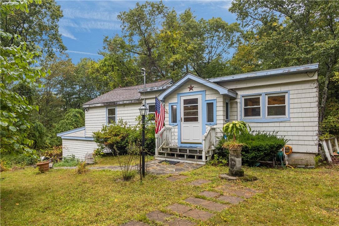 1091 Snake Hill Road Glocester, RI 02857 - Photo 28 of 31