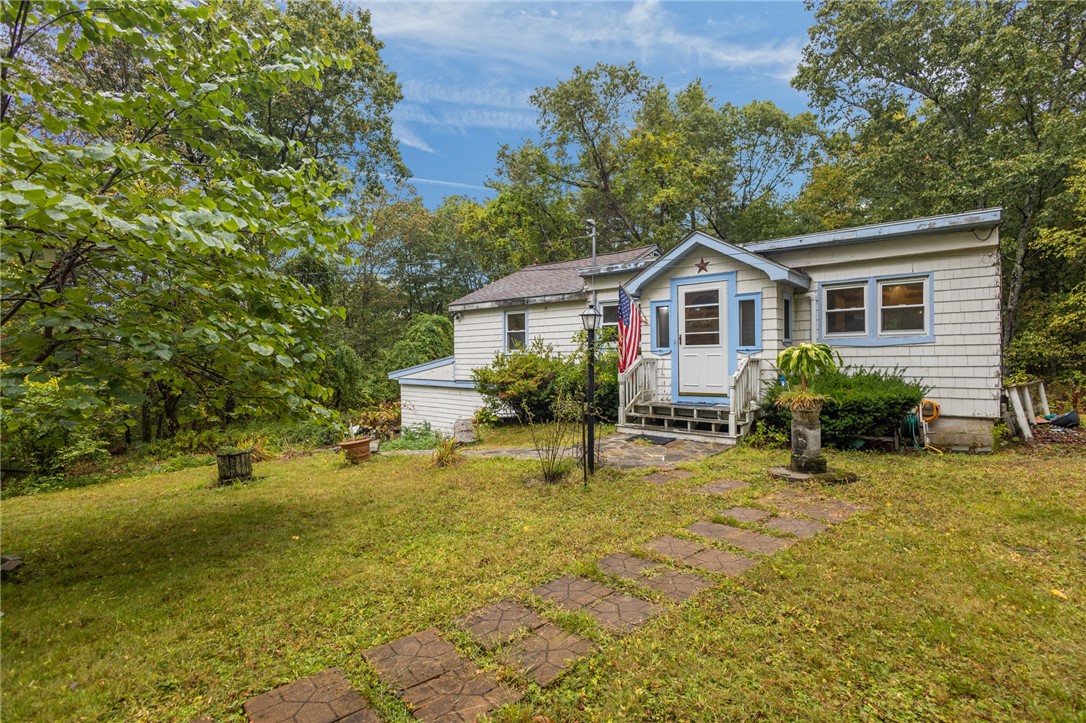 1091 Snake Hill Road Glocester, RI 02857 - Photo 3 of 31