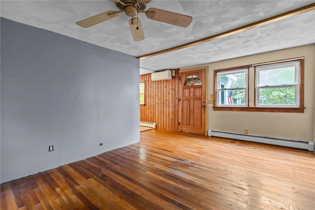 1091 Snake Hill Road Glocester, RI 02857 - Photo 7 of 31