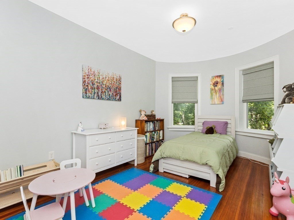 177 Winthrop Road, Unit 4 Brookline, MA 02445 - Photo 13 of 25