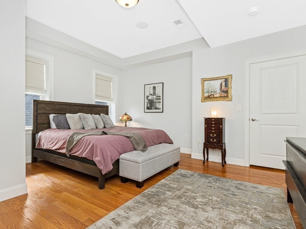 177 Winthrop Road, Unit 4 Brookline, MA 02445 - Photo 10 of 25