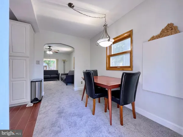 $2,795 | 802 South Orme Street, Arlington, VA 22204