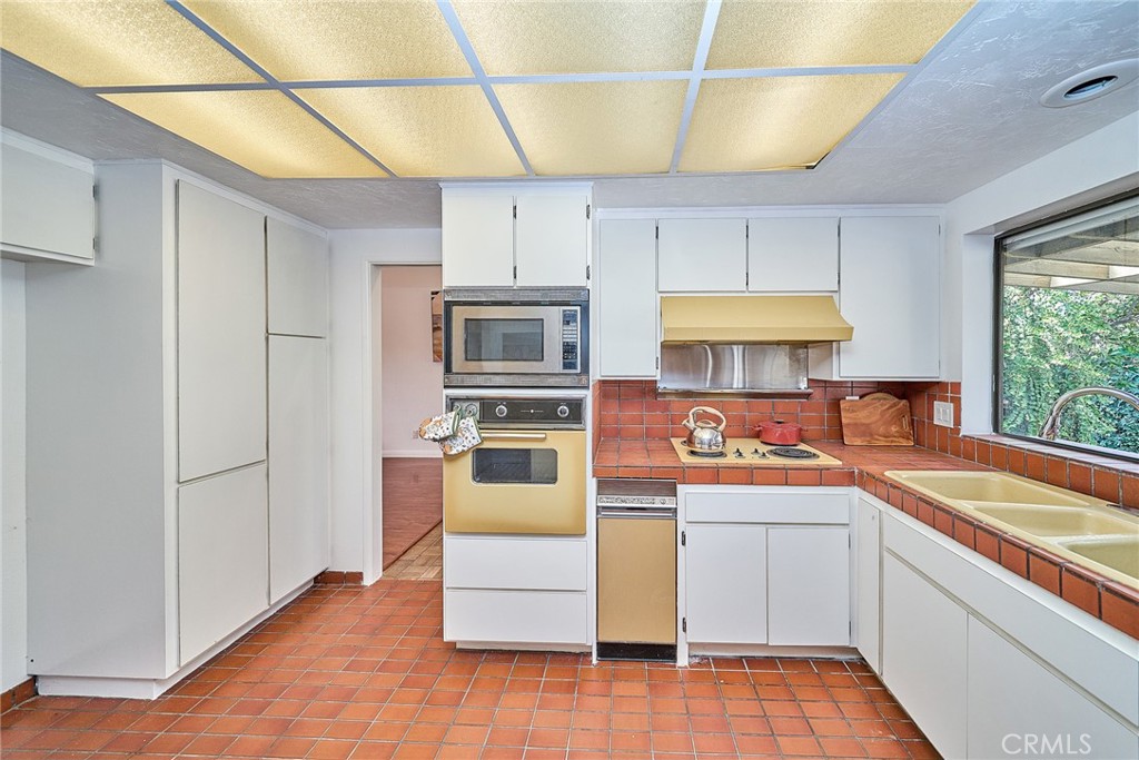 2049 Myers Street Riverside, CA 92503 - Photo 43 of 75