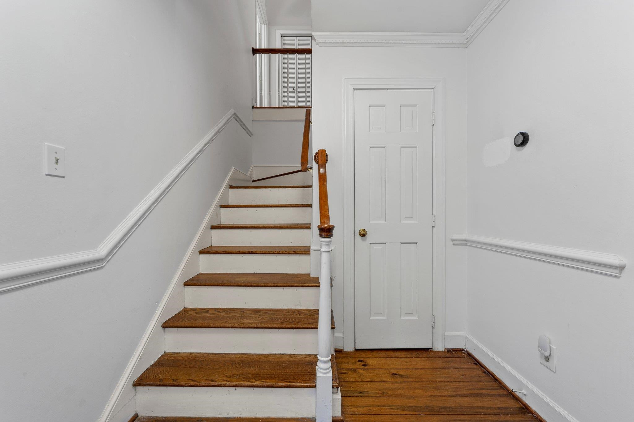 11121 Crestmont Drive Raleigh, NC 27613 - Photo 9 of 36 Photo 9