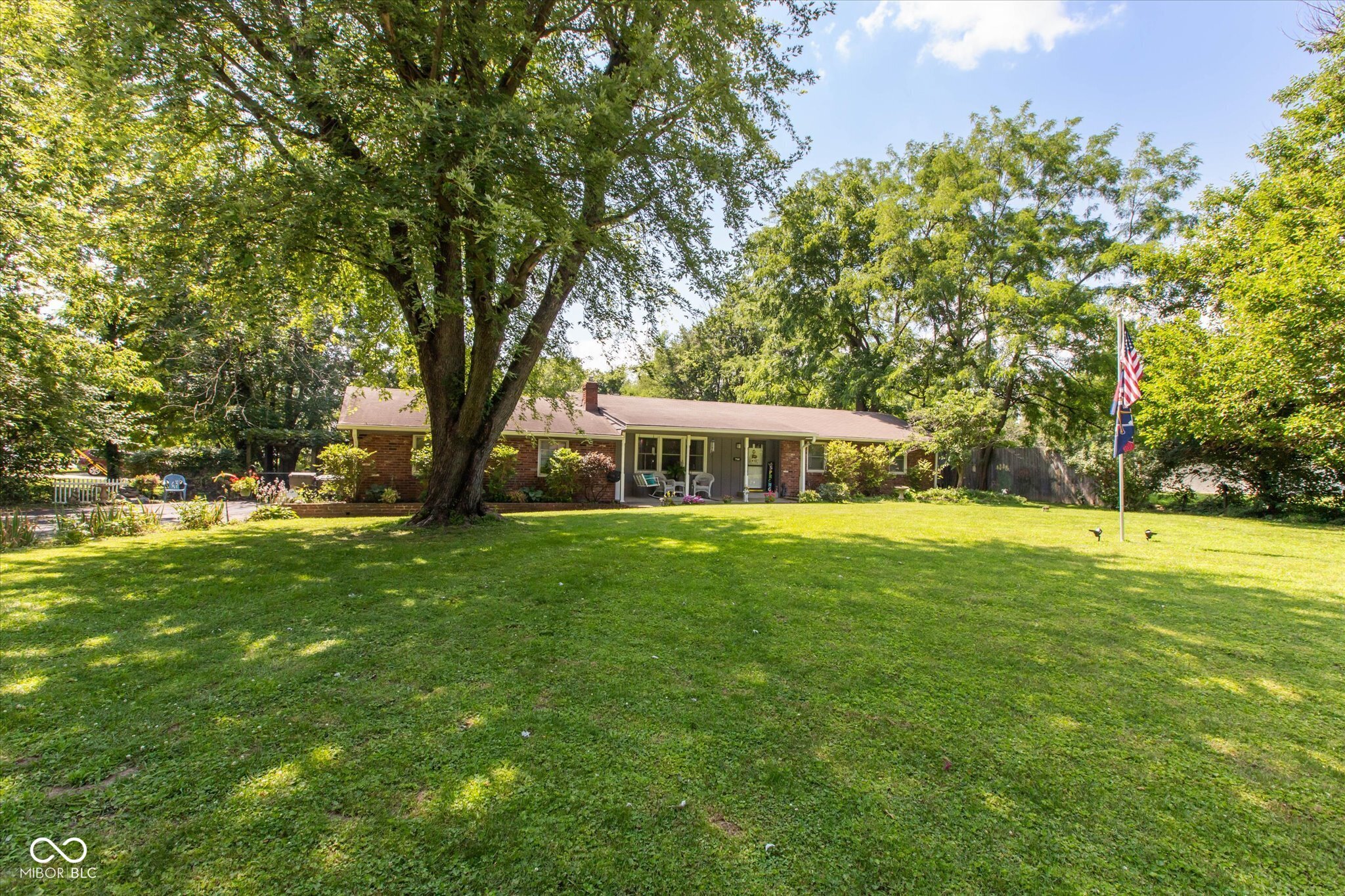 7140 Griffith Road Indianapolis, IN 46227 - Photo 2 of 26