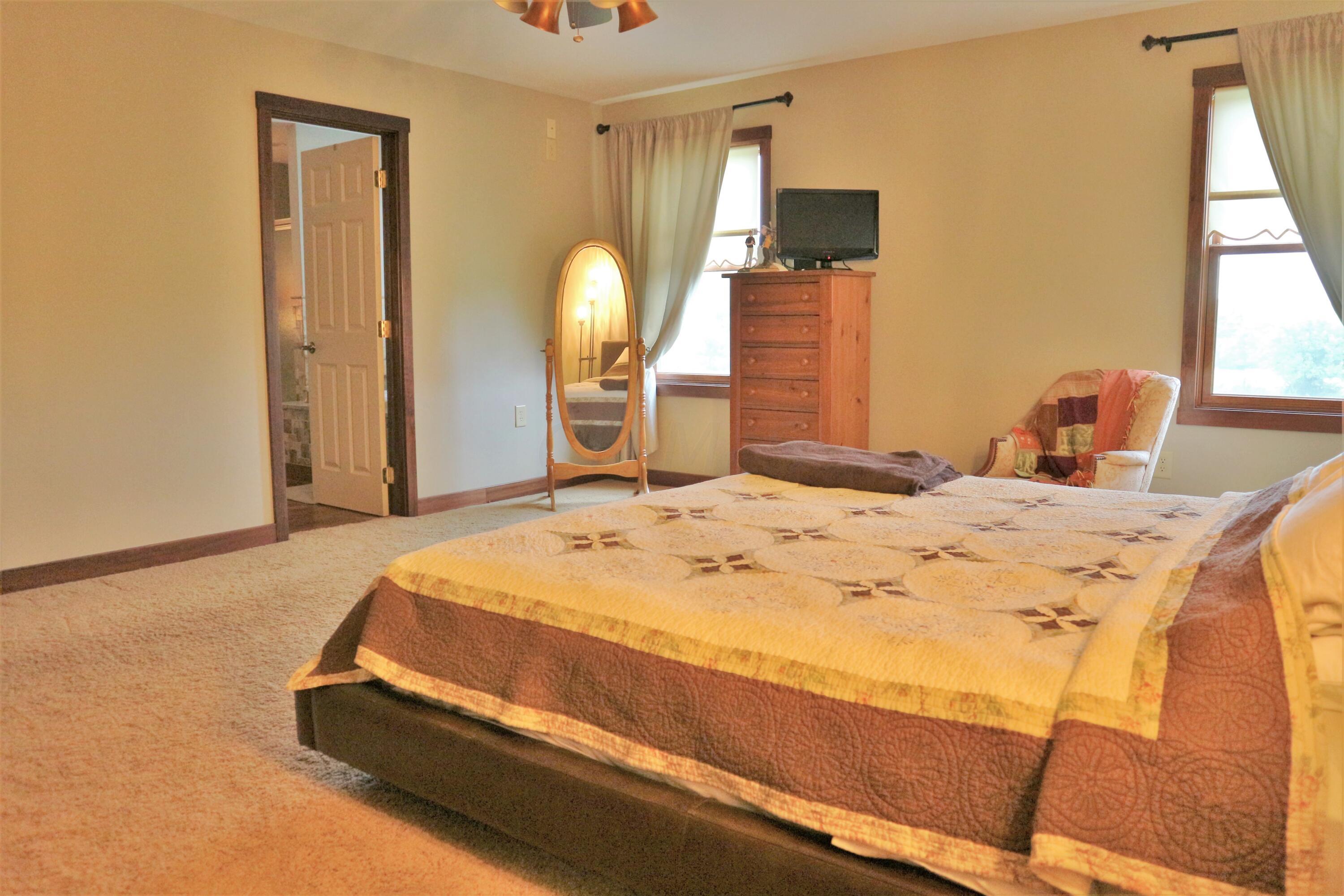 6936 Zane Trail Road Circleville, OH 43113 - Photo 21 of 34 Gallery Image 21