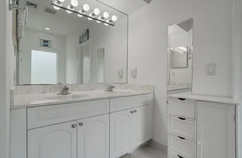 $699,000 | 13218 86th Road North, The Acreage, FL 33412