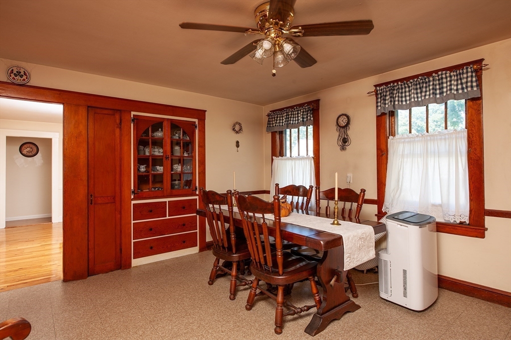 16 Putnam Road North Andover, MA 01845 - Photo 12 of 37 Gallery Image 12