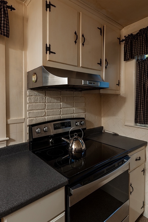 16 Putnam Road North Andover, MA 01845 - Photo 13 of 37 Gallery Image 13