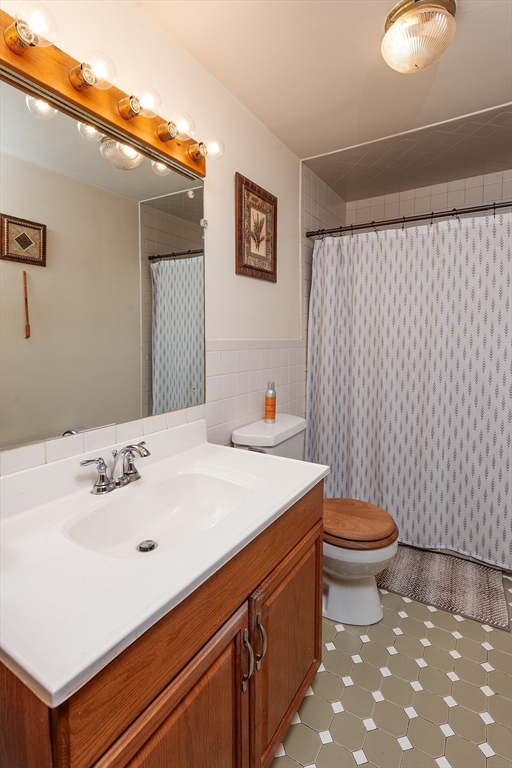 16 Putnam Road North Andover, MA 01845 - Photo 20 of 37 Gallery Image 20
