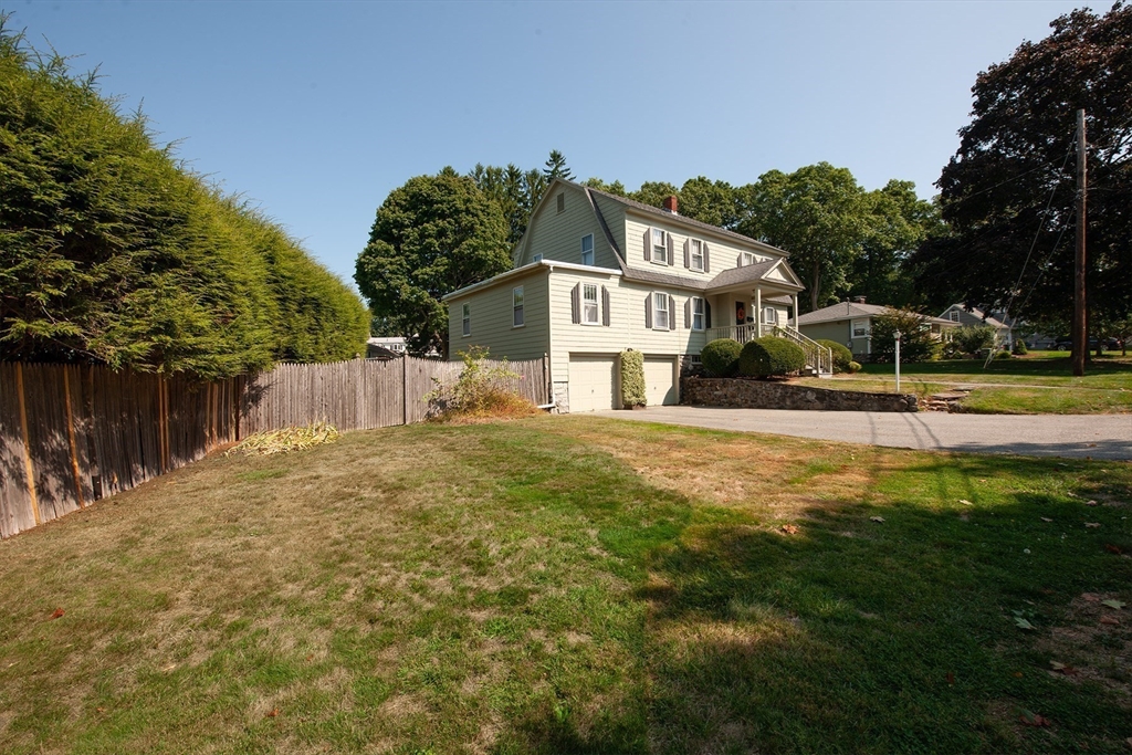 16 Putnam Road North Andover, MA 01845 - Photo 3 of 37 Gallery Image 3