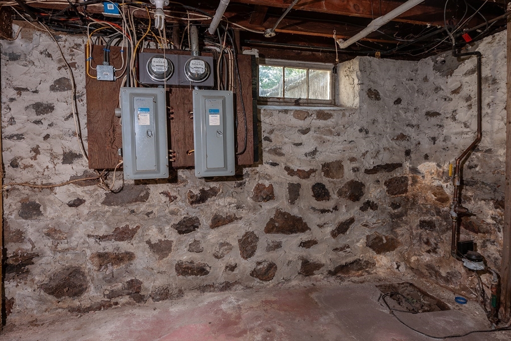 16 Putnam Road North Andover, MA 01845 - Photo 35 of 37 Gallery Image 35