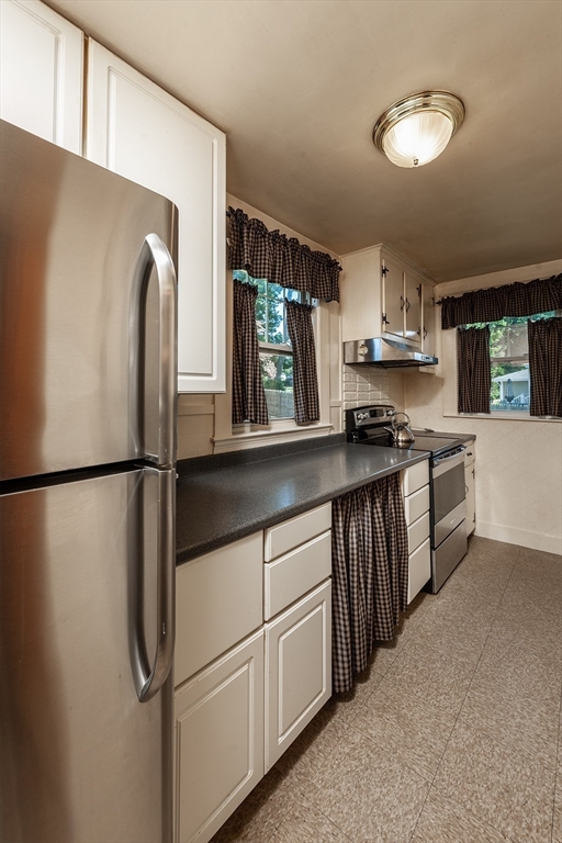 16 Putnam Road North Andover, MA 01845 - Photo 10 of 37 Gallery Image 10